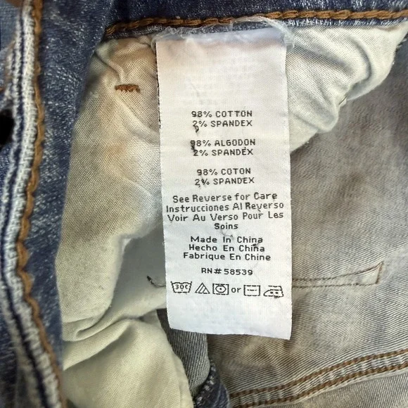 STS Blue Rolled Denim Shorts Women's Size 16 (33 Waist) - Picture 5 of 9